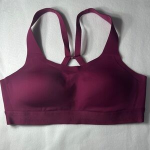 lululemon Fine Form Sports Bra 34B Raspberry color